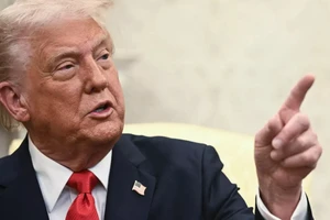 Tổng thống Trump phàn nàn ông Zelensky vừa muốn đàm phán vừa hỏi thêm Patriot 