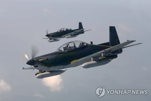 Phi công Hàn Quốc thả nhầm vũ khí khi đang diễn tập 