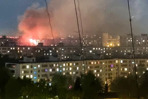 Cháy lớn tại chung cư ở Moscow nghi do nổ bình gas, 3 người thiệt mạng