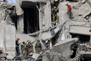 Iran bác tin nã tên lửa vào Israel sau thỏa thuận ngừng bắn