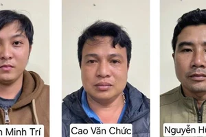 Vụ buôn lậu vàng từ Campuchia về Việt Nam: Thu giữ nhiều thỏi kim loại màu vàng 