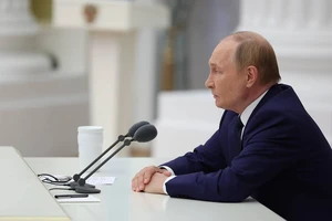 Ông Putin họp nội các, chuẩn bị cho thượng đỉnh với ông Trump