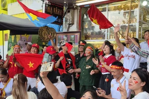 Đi xem diễu binh bằng mọi giá 'vì tuổi cao, chắc không có lần tiếp theo'