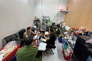 Phá đường dây sản xuất yến giả, lừa dối người tiêu dùng