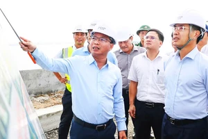 Chủ tịch UBND TP Đà Nẵng Phạm Đức Ấn tiếp tục thị sát 5 dự án trọng điểm 