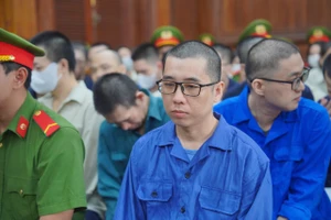 Xét xử 4 anh em Huỳnh Long Nhu trong đường dây đánh bạc gần 88.000 tỉ đồng