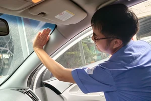 Trung tâm Đăng kiểm tại TP.HCM không còn dán tem phí đường bộ