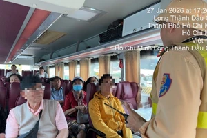 15 hành khách bị xử phạt vì không thắt dây an toàn trên các tuyến cao tốc