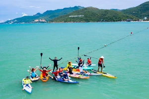Giải đua thuyền buồm quốc tế và ván chèo đứng tại Quy Nhơn