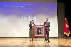 Bình Định sang Hàn Quốc quảng bá, hợp tác du lịch