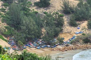 Dự án du lịch chắn đường xuống biển mưu sinh