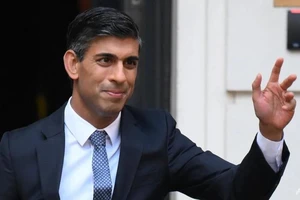 Thủ tướng sắp tới của Anh - ông Rishi Sunak tại trụ sở đảng Bảo thủ ở thủ đô London (Anh) ngày 24-10. Ảnh: AFP