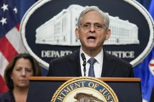 Bộ trưởng Tư pháp Mỹ Merrick Garland công bố công tố viên Jack Smith là công tố viên đặc biệt giám sát cuộc điều tra cựu Tổng thống Donald Trump ngày 18-11. Ảnh: AP