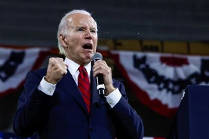 Tổng thống Mỹ Joe Biden phát biểu tại bang Virginia (Mỹ) ngày 26-1. Ảnh: REUTERS