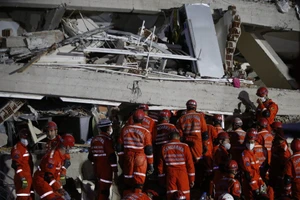 Xung quanh những hỗ trợ và chuyến thăm ngoại giao đến Thổ Nhĩ Kỳ sau động đất