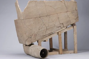 Phát hiện bồn đại tiện xả nước 2.400 năm tuổi ở Trung Quốc 