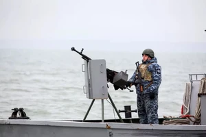 Hải quân Ukraine tại cảng Mariupol ở Biển Đen. Ảnh: AFP