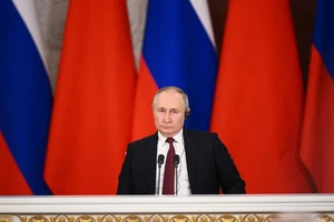 Nga cảnh báo Anh không gửi đạn chứa ‘thành phần hạt nhân’ cho Ukraine