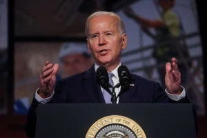 Tổng thống Mỹ Joe Biden phát biểu tại một hội nghị ở khách sạn Washington Hilton, thủ đô Washington D.C (Mỹ) ngày 25-4. Ảnh: REUTERS 