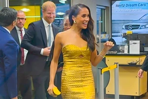 Hoàng tử Harry và vợ là Công nương Meghan tại lễ trao giải Phụ nữ có Tầm nhìn 2023 (Women of Vision Award) ở TP New York (Mỹ) tối 16-5. Ảnh: SKYNEWS