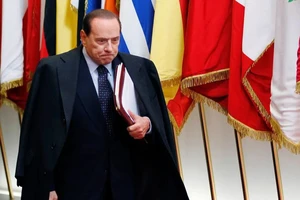 Cố Thủ tướng Berlusconi - cuộc đời nổi bật và gây tranh cãi 