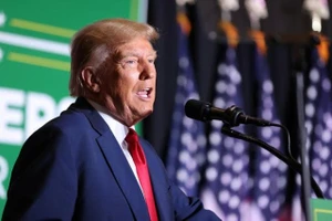 Bên công tố phản đối yêu cầu phía ông Trump hoãn xử vụ tài liệu mật 