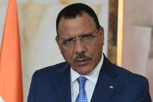 Quân đội Niger đảo chính, có tin tổng thống bị bắt giữ