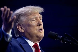 Phía ông Trump đã tốn bao nhiêu cho phí pháp lý từ đầu năm đến nay?