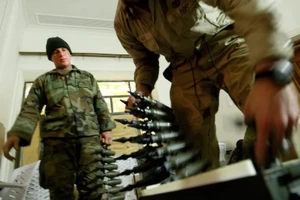 Reuters: Mỹ sẽ gửi đạn xuyên giáp tới Ukraine