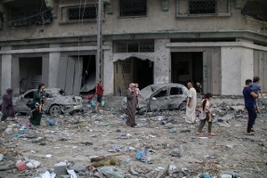 Xung đột Israel-Hamas 11-10: Israel tấn công ráo riết Dải Gaza, Rocket, đạn pháo từ Syria, Lebanon nã sang Israel