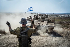 Xung đột Israel-Hamas 15-10: Israel hứng rocket, tên lửa từ 3 hướng; Iran cảnh báo 'hậu quả sâu rộng' nếu Israel không ngừng tấn công Dải Gaza
