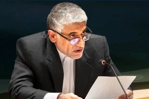 Iran lên tiếng sau khi Mỹ tấn công kho vũ khí ở Syria