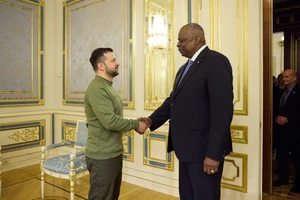 Ông Austin đến Kiev, công bố gói viện trợ mới với Ukraine