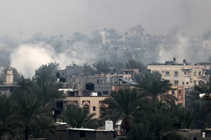 Xung đột Israel-Hamas 6-12: Hai bên giao tranh dữ dội ở nam Gaza; Israel thừa nhận trải qua ngày căng thẳng nhất từ khi đổ bộ