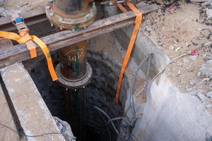 Xung đột Israel-Hamas 31-1: Israel xác nhận bơm nước biển vào đường hầm Hamas; Biệt kích Israel giả gái đột kích bệnh viện ở Bờ Tây