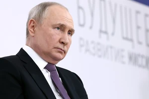 Ông Putin gọi quân đội Ukraine là tổ chức khủng bố