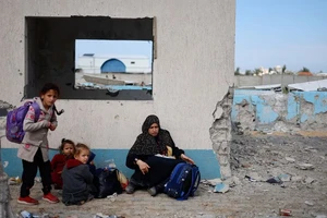 Xung đột Israel-Hamas 16-2: Israel đột kích bệnh viện lớn nhất còn hoạt động ở Gaza; Biên giới Israel-Lebanon nóng ran