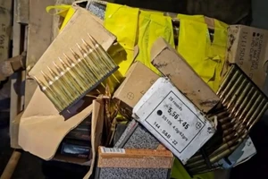 VIDEO: Binh sĩ Nga thu giữ vũ khí và đạn dược của NATO tại Avdiivka