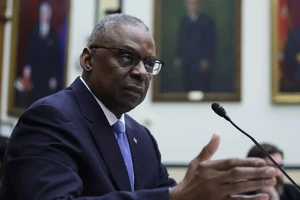 Ông Austin cảnh báo nguy cơ xung đột Nga-NATO nếu Ukraine thua, Moscow đáp trả gắt