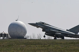 NATO mở rộng căn cứ không quân gần Ukraine lên quy mô lớn nhất châu Âu