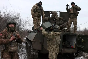 Chiến sự Nga - Ukraine 30-3: Có tin Nga sắp đổ bộ Kharkiv; Ukraine xây thêm tuyến phòng thủ ở Zaporizhia