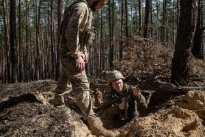 Chiến sự Nga - Ukraine 21-4: Nga nã tên lửa vào Odessa, nhiều người bị thương; Moscow phản ứng gói viện trợ của Mỹ cho Ukraine