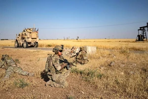 Reuters: Căn cứ quân sự Mỹ ở Syria bị tấn công