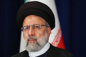 Báo Iran: ‘Không người sống sót’ tại địa điểm trực thăng chở tổng thống Iran rơi 