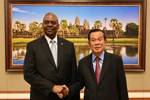 Ông Hun Sen kêu gọi Mỹ không đưa Campuchia vào cạnh tranh khu vực
