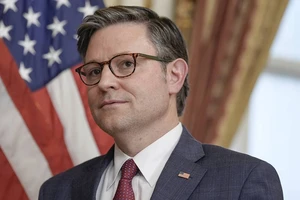 Chủ tịch Hạ viện Mỹ đưa ra đề nghị 'sốc' về ông Biden 