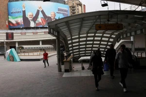 Iran phản ứng mạnh việc Pháp-Đức-Anh kêu gọi kiềm chế với Israel