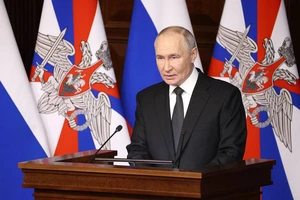 Ông Putin: Nga không thể tăng vô thời hạn chi tiêu quốc phòng 