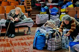 Tình cảnh khốn cùng của người dân Donetsk sau gần 3 năm chiến sự Ukraine