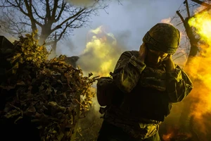 Chiến sự Nga - Ukraine 13-1: Moscow không kích kép ở Kursk; UAV Ukraine tấn công nhà máy lọc dầu lớn nhất của Nga